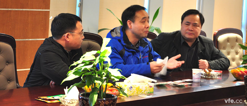 全國電磁計量技術(shù)委員會邵海明秘書長在湖南省計量檢測研究院李慶先副院長的陪同下，蒞臨銀河電氣指導(dǎo)工作