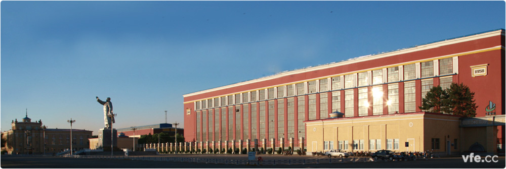 中國(guó)第一重型機(jī)械集團(tuán)公司 中國(guó)第一重型機(jī)械集團(tuán)公司