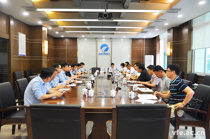 三方就協(xié)同創(chuàng)新展開討論，并達成合作協(xié)議