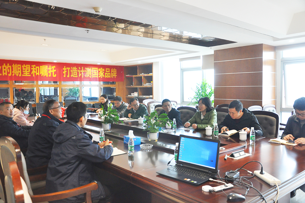 長(zhǎng)沙經(jīng)開區(qū)賴?yán)っ髦魅我恍猩W臨銀河電氣調(diào)研指導(dǎo) 長(zhǎng)沙經(jīng)開區(qū)賴?yán)っ髦魅我恍猩W臨銀河電氣調(diào)研指導(dǎo)